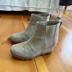 Sorel Joan Of Arctic Wedge Chelsea Boot